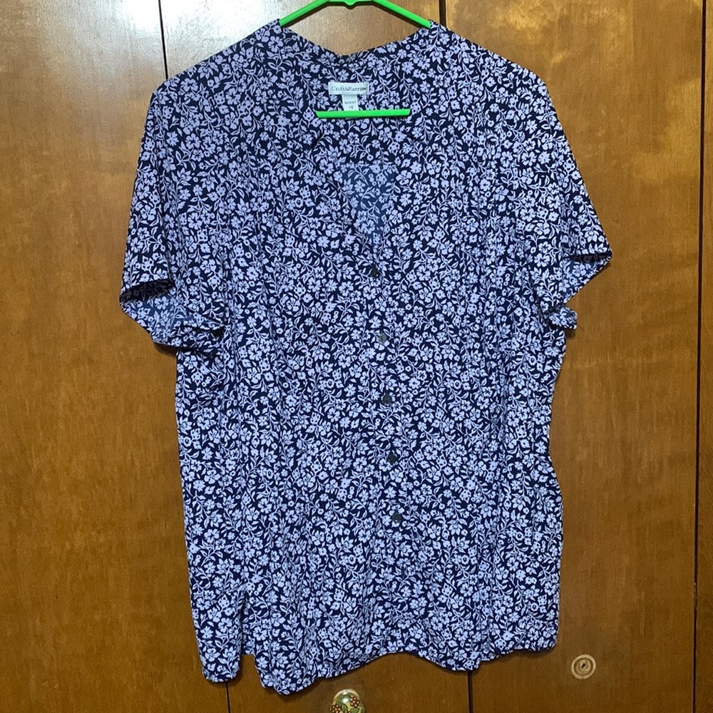 CROFT & BARROW - SHORT SLEEVE/ V NECK BLOUSE (1X)